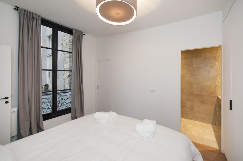 Pick A Flat'S Apartment In Le Marais - Rue Sainte Croix De La Bretonnerie París Habitación foto